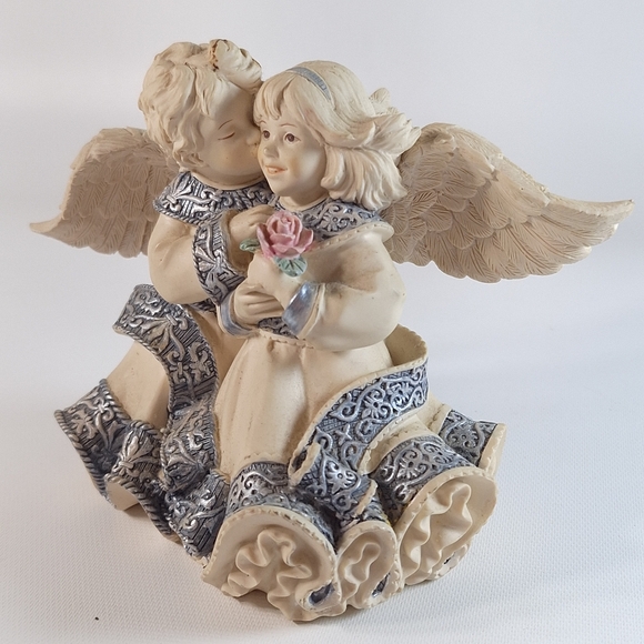 Sarah’s Angels 2003 Mary & Kirk Rose Kiss 4-1/2” Figurine 32068 - Picture 2 of 8
